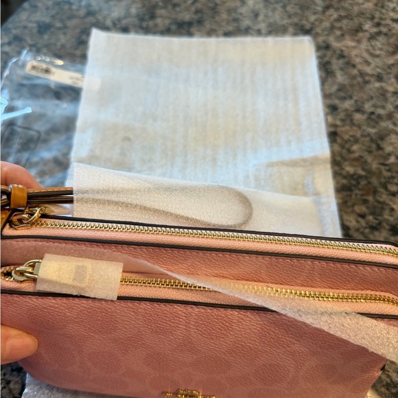 Coach Powder Pink Signature Wristlet - Picture 5 of 16